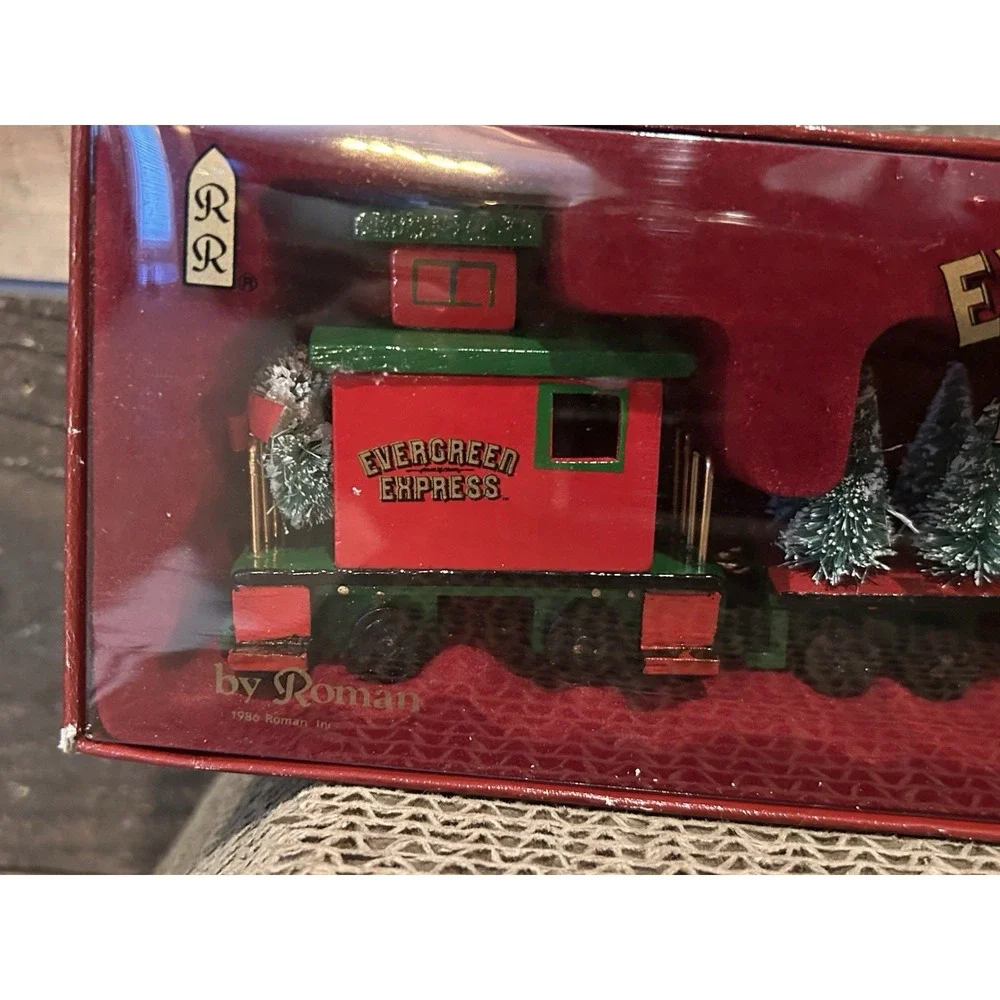 Vintage Roman Inc. Wooden Evergreen Express 1986 Mini Christmas Display Train‎